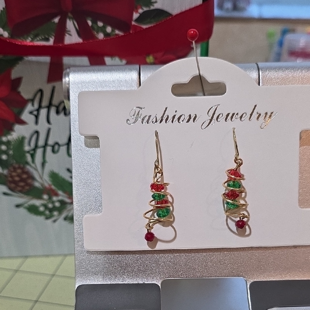 Fashion Jewelry Gold Earrings with Red and Green Accents
